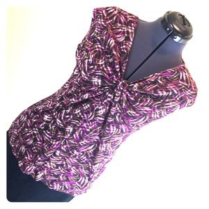 New York & Company Women’s Shirt. Size Medium